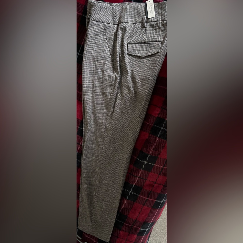 NWT RW&CO. Stylish High-Rise Ankle Pants